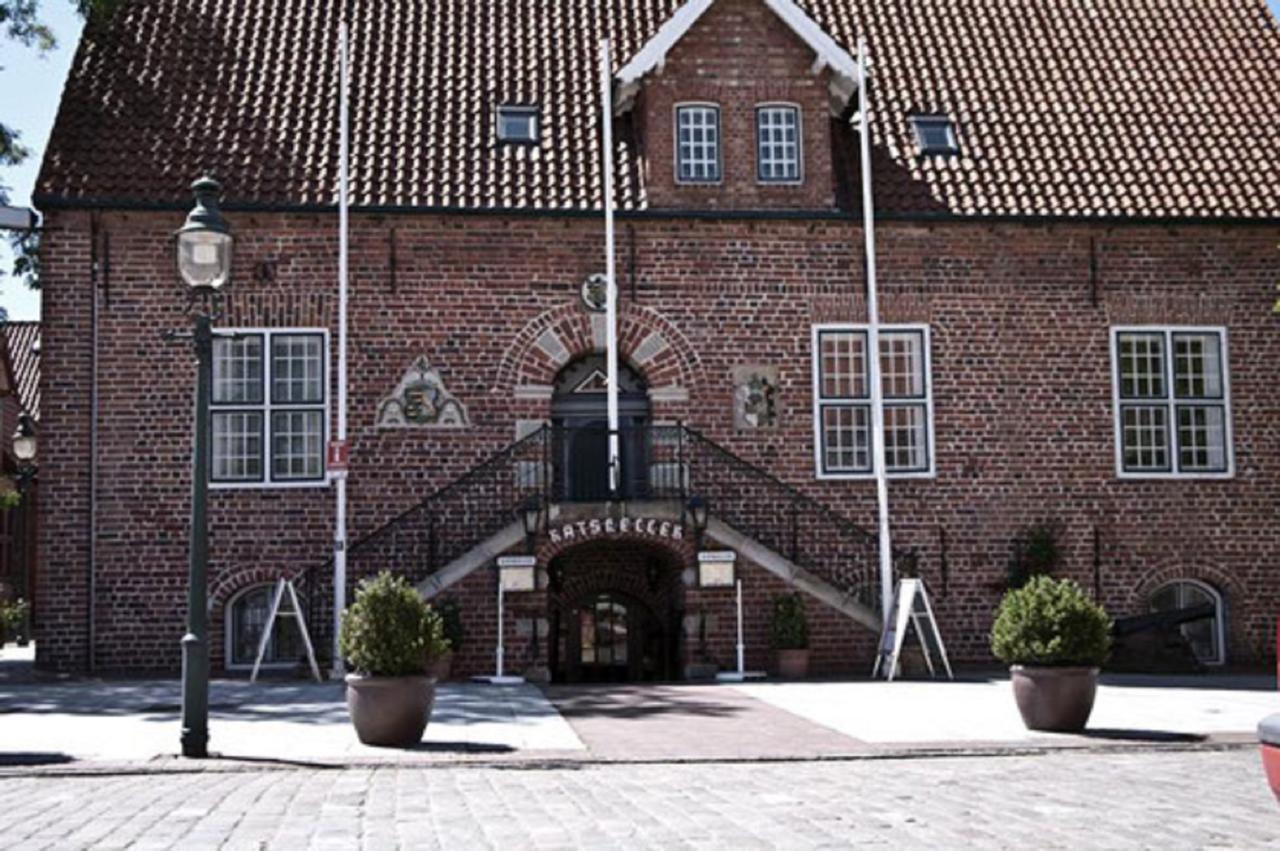 Gaestehaus Zur Linde Otterndorf Exterior foto